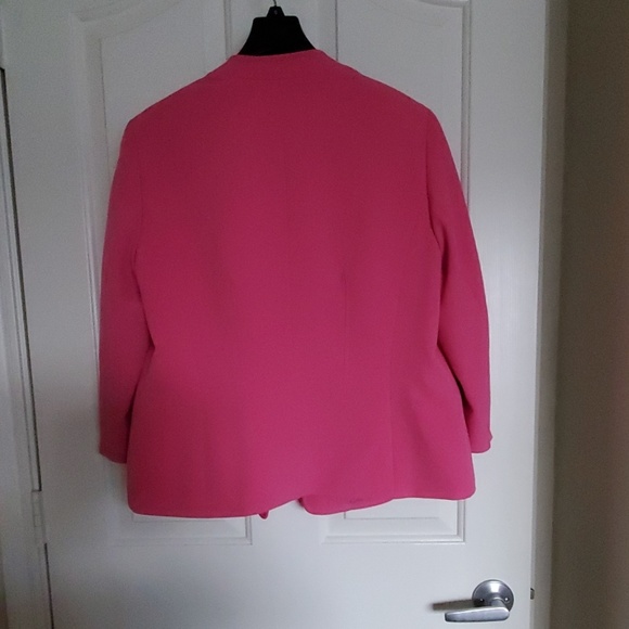 Pink blazer - Picture 2 of 3